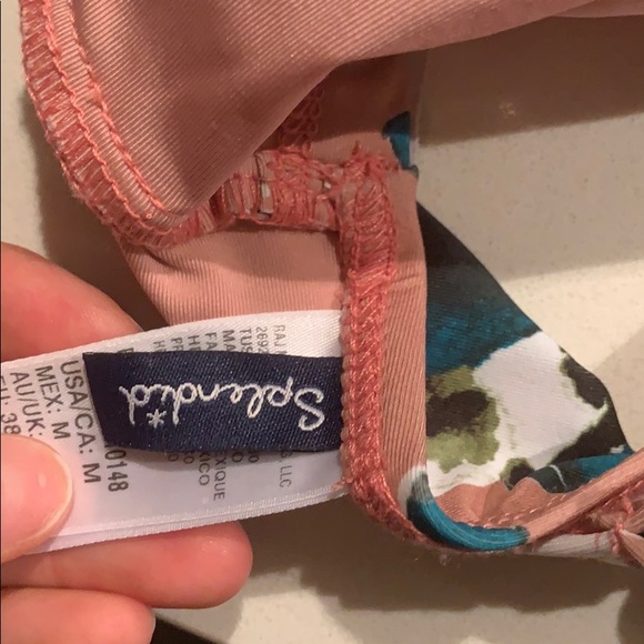 Splendid bikini! - Picture 5 of 5